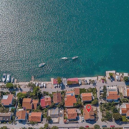 Gorgeous Apartment In Tisno With Kitchen Екстериор снимка