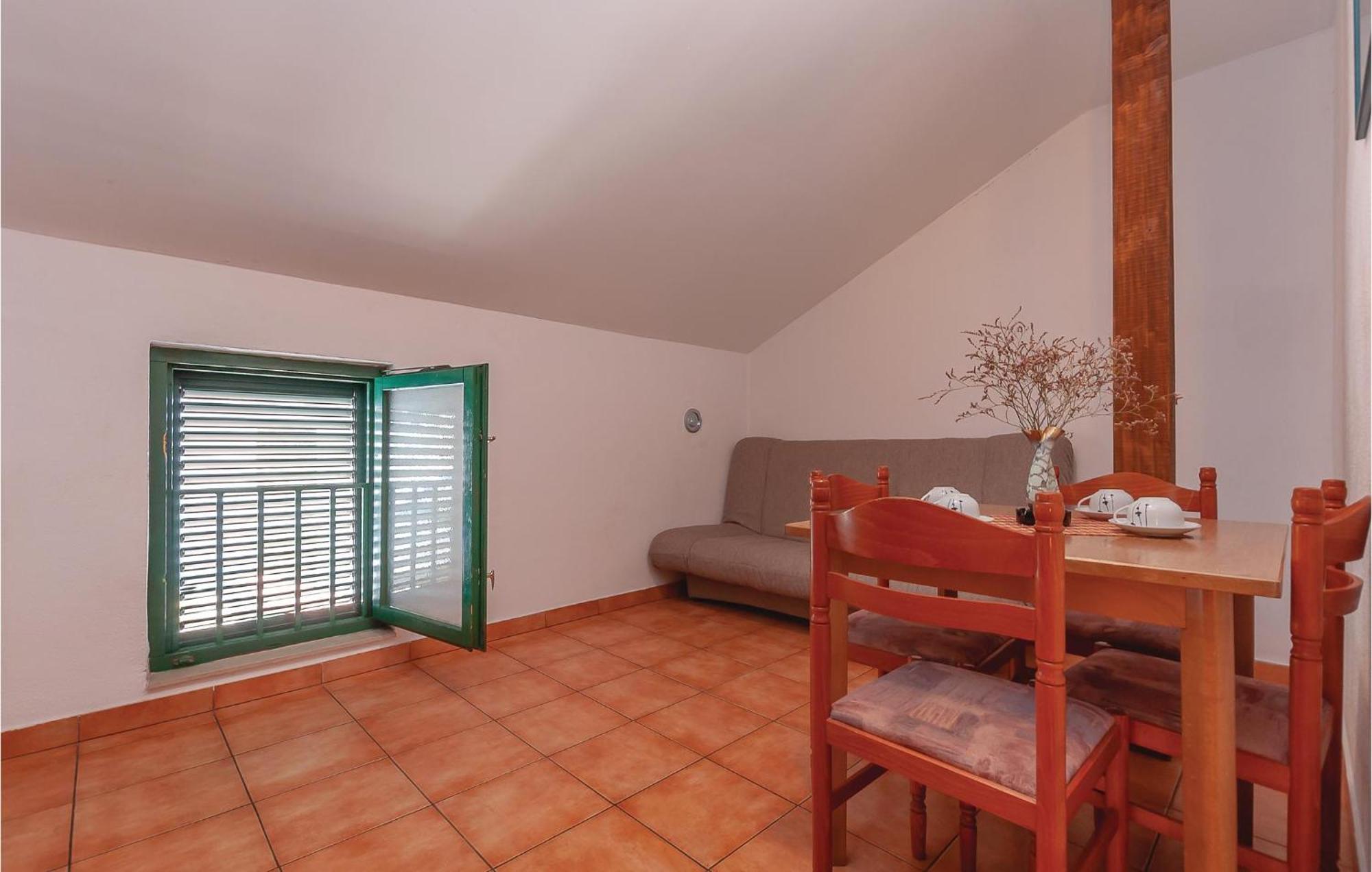 Gorgeous Apartment In Tisno With Kitchen Екстериор снимка